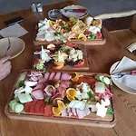 Üdülőközpont Trio Lux 4*