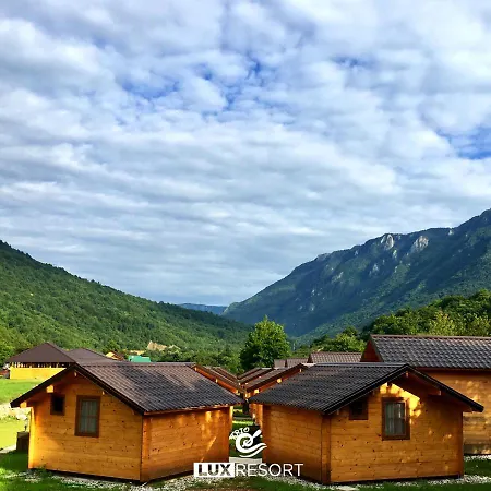 Resort Trio Lux
