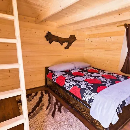 Trio Lux 리조트 4*