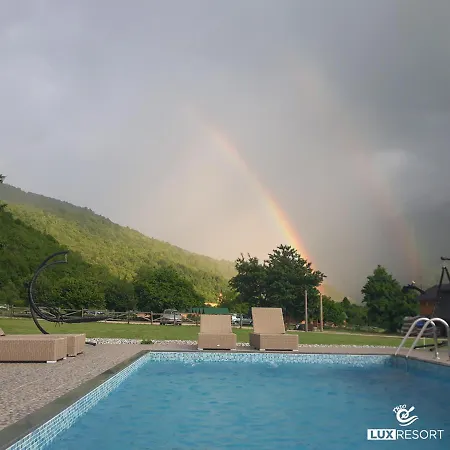 Trio Lux 리조트 포차