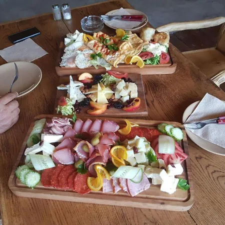 리조트 Trio Lux 4*