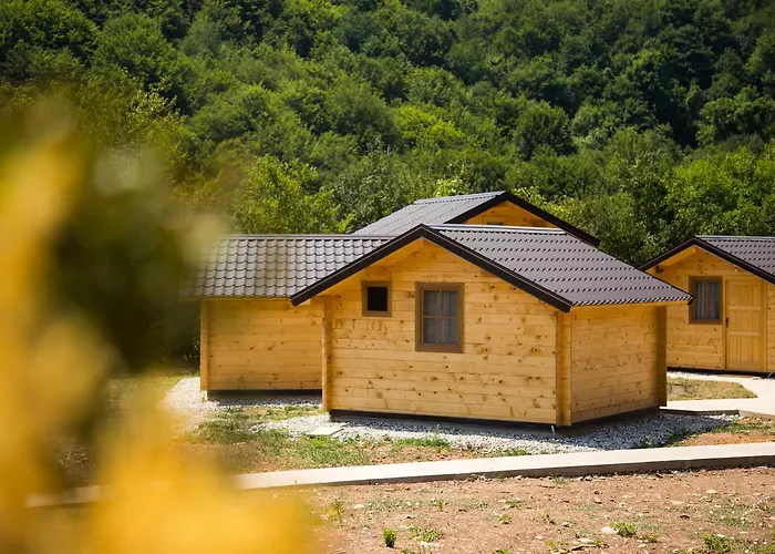 Trio Lux Semesteranläggning (resort)