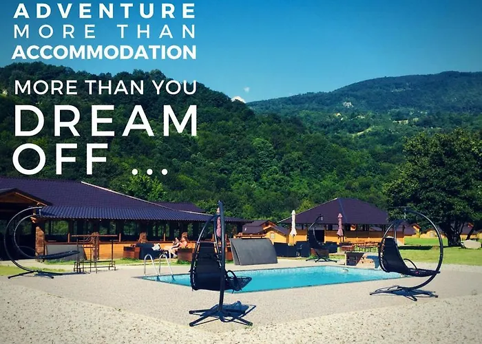 Trio Lux Semesteranläggning (resort)