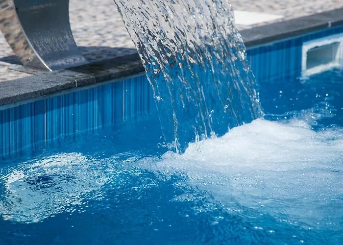 Trio Lux Semesteranläggning (resort)